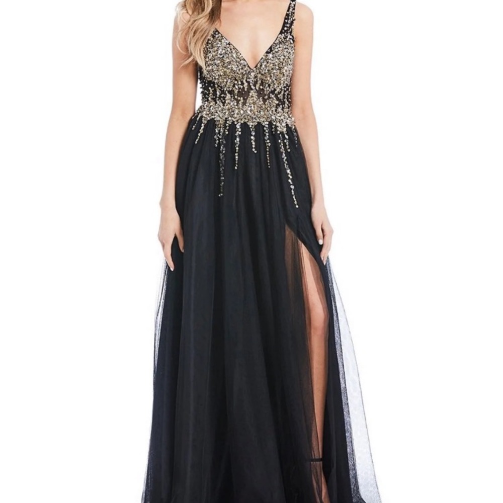 NWT Gianni Bini Gown